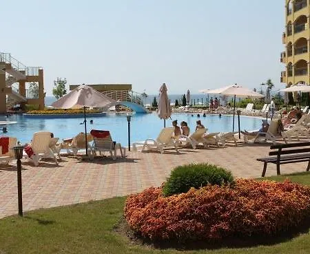 شقة Midia